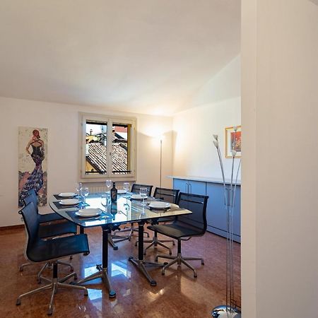 Bologna'S Way Sguardo Sui Tetti Appartement Buitenkant foto
