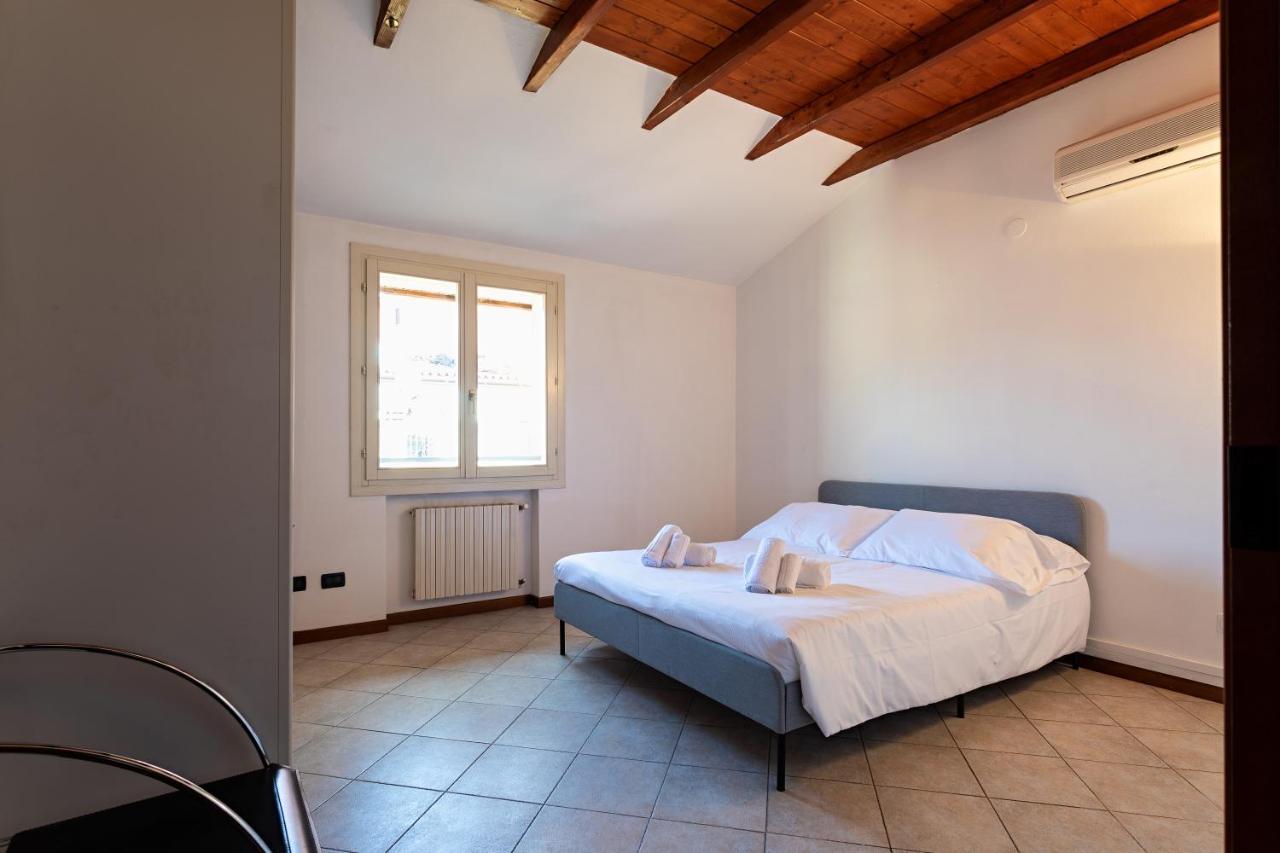 Bologna'S Way Sguardo Sui Tetti Appartement Buitenkant foto